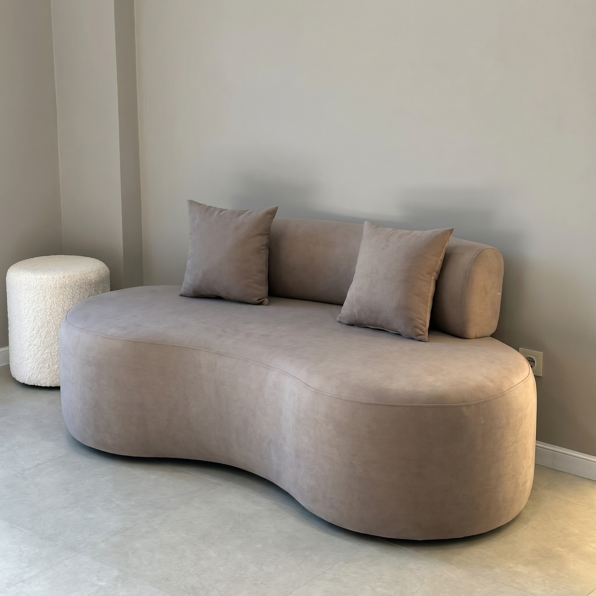 Sofá Feijão Orgânico Suede